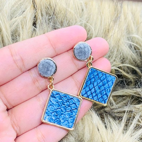 Jewelry - 4/30Trendy style square blue bohemian drop earring